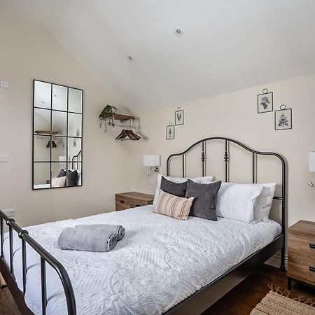 Paradise Square-Remodelled 18Th Century Apartment Sheffield Eksteriør bilde